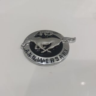 FORD MUSTANG METAL ARMA