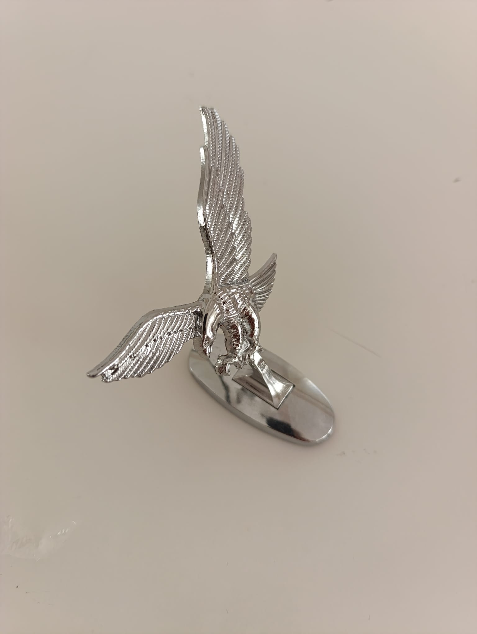 KLASİK OTOMOBİL KAPUT ÜSTÜ LOGO